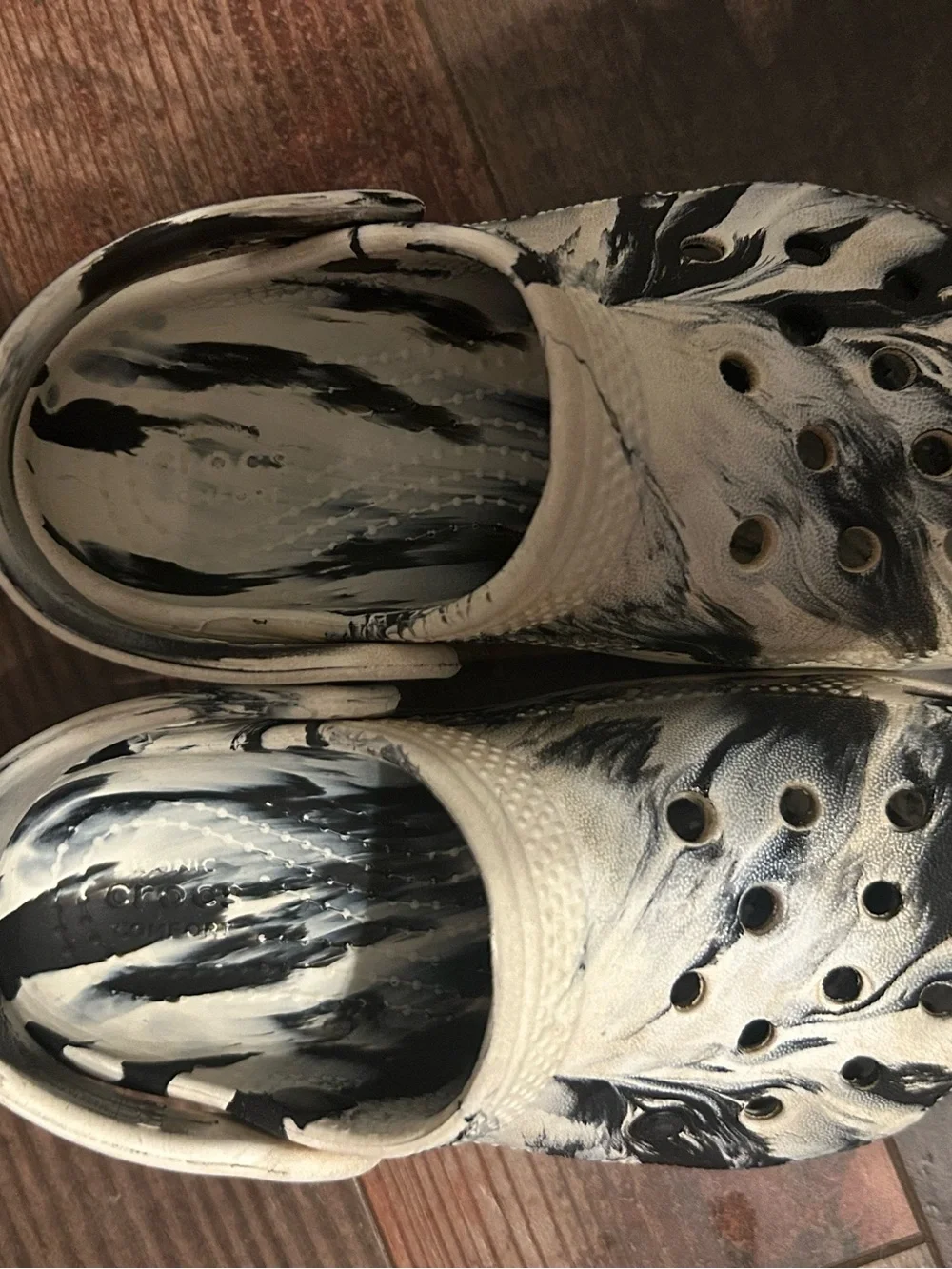 Boys crocs size 9